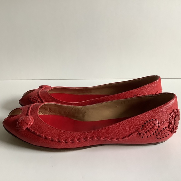 Valentino Garavani Vintage Red  Leather Peep Toe Flats Floral Stitching Sz 7 - Picture 5 of 10